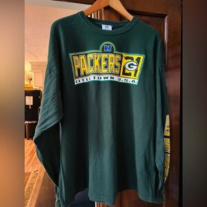 NFL Team Apparel Green Shirt